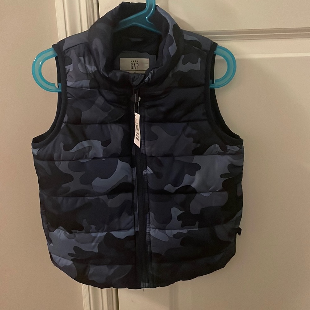 Gap Puffer Vest